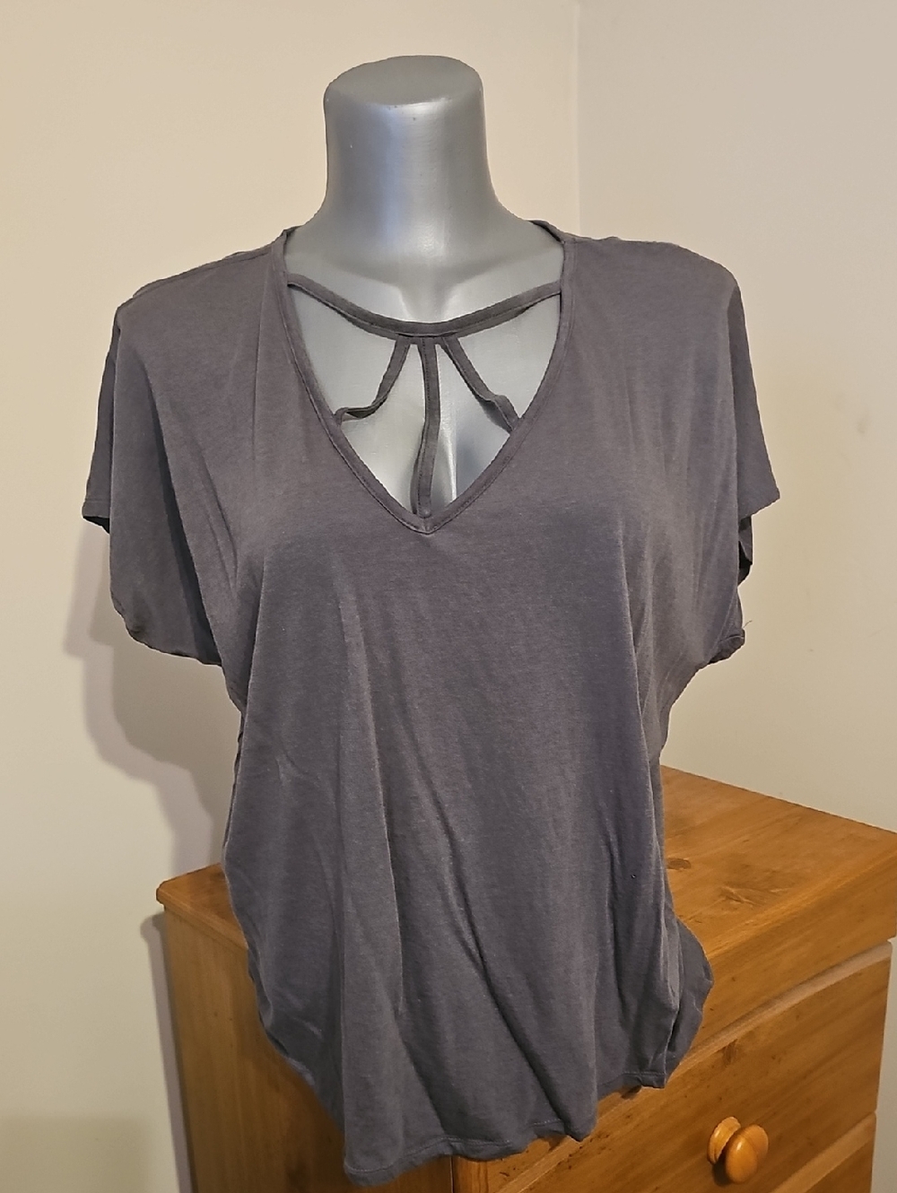 Express Charcoal Gray V-Neck Strappy Short Sleeve Tee